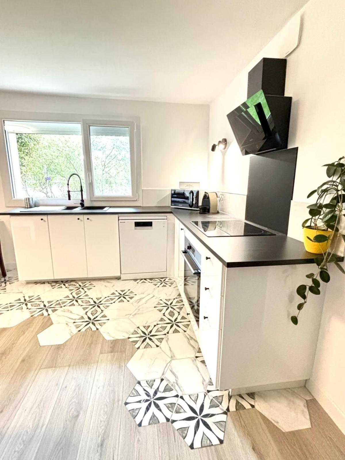 Le T3 Avec Jardin Prive Apartment *